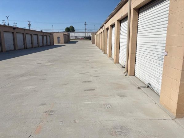 Storage Depot - 715 York Rd - 715 York Road