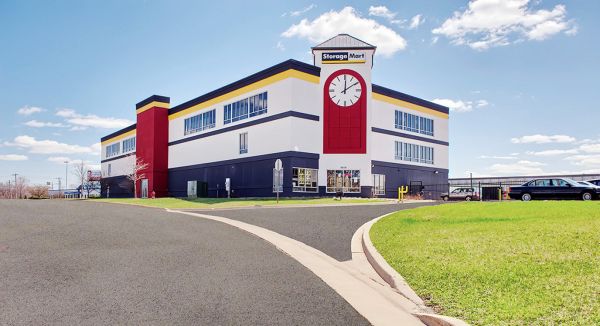 StorageMart - Butterfield Rd - 5979 Butterfield Road
