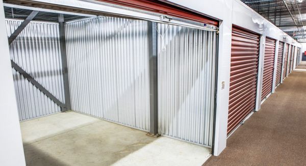 StorageMart - Butterfield Rd - 5979 Butterfield Road