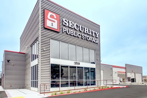 Security Public Storage - 1711 Eastshore Boulevard