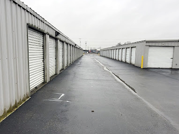 Storage Rentals of America - Jeffersonville - Hamburg Pike - 5814 Hamburg Pike