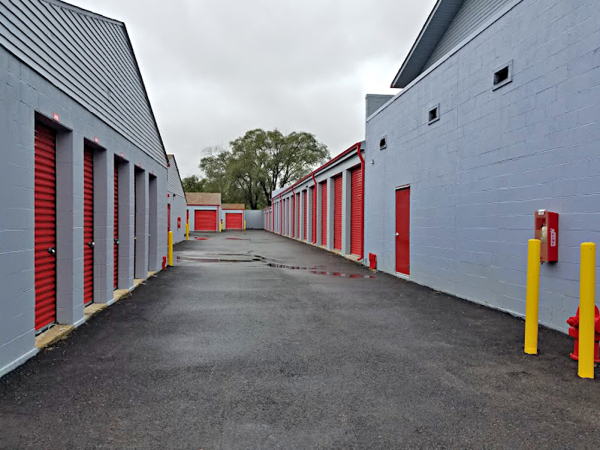 Storage Rentals of America - North Aurora - John St. - 210 John Street