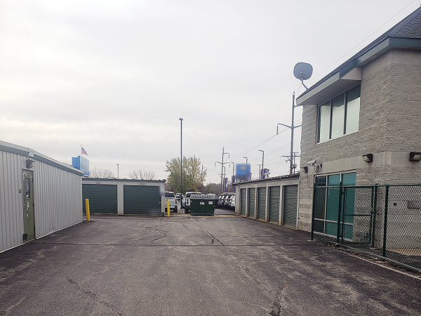 Storage Rentals of America - Woodstock - S Eastwood Dr. - 2105 Eastwood Drive