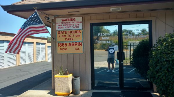Redding Mini Storage - 1865 Aspin Avenue