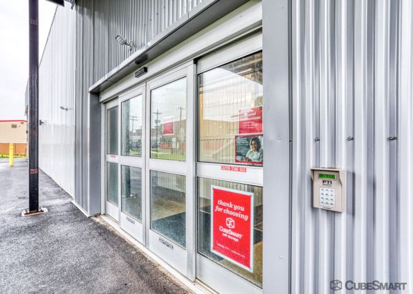 CubeSmart Self Storage NY Syracuse Hiawatha Blvd - 405 Hiawatha Boulevard