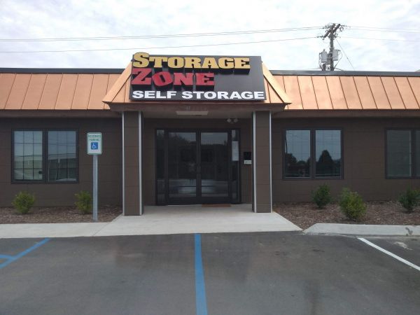 Lowndes Hill Road Self Storage - 15 Watson Aviation Road
