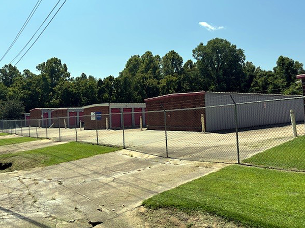Storage Rentals of America - Vicksburg - Wisconsin Ave. - 3434 Wisconsin Avenue