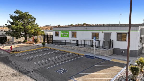 Extra Space Storage - 6507 - Hesperia - Bear Valley Rd - 18435 Bear Valley Road