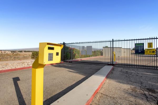 Extra Space Storage - 6507 - Hesperia - Bear Valley Rd - 18435 Bear Valley Road