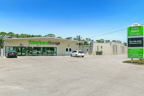 Extra Space Storage - 6523 - Englewood - 730 N Indiana Ave - 728 North Indiana Avenue