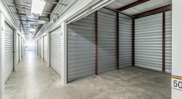 StorageMart - Hickman Rd & 68th St - 6701 Hickman Road