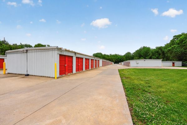 StorageMart - Martin Luther King Jr Pkwy - 3221 Martin Luther King Junior Parkway