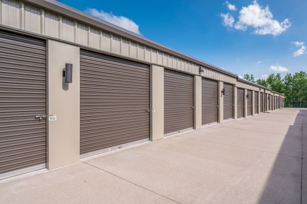 StorageMart - NE Venture Dr - 225 Northeast Venture Drive