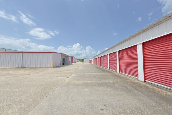 KO Storage of Breaux Bridge - Henderson Hwy - 1136 Henderson Highway