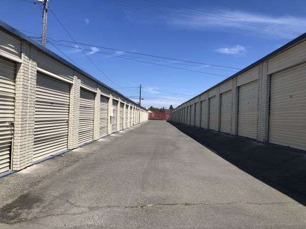 US Storage Centers - Alameda - Oriskany - 50 West Oriskany Avenue