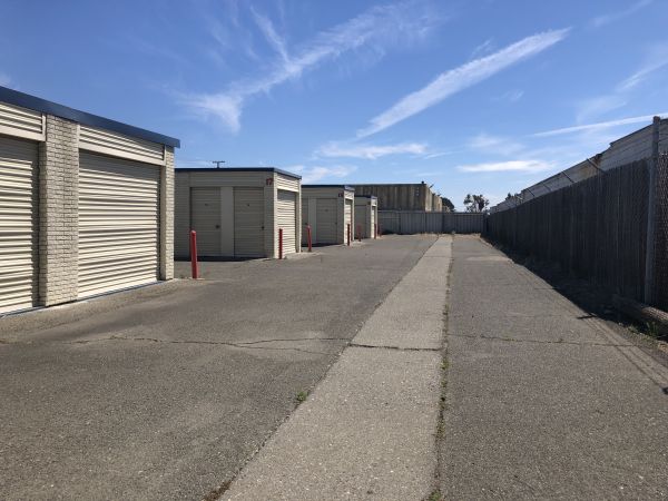 US Storage Centers - Alameda - Oriskany - 50 West Oriskany Avenue