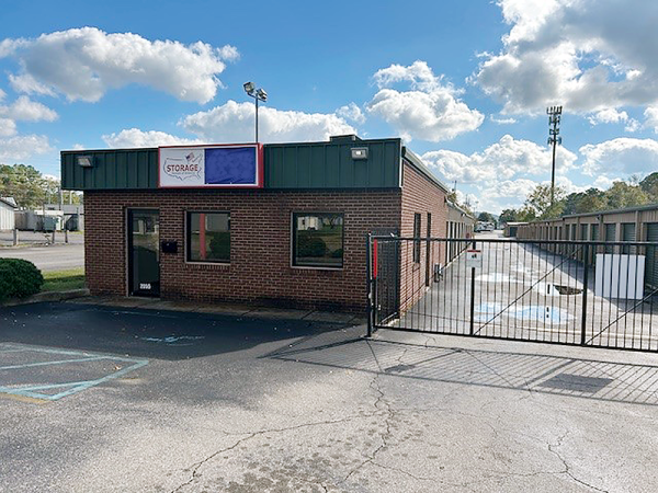 Storage Rentals of America - Huntsville - Members Dr SW - 2055 Members Drive Southwest