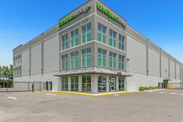 Extra Space Storage - 2038 - Zephyrhills - 7519 Gall Blvd - 7519 Gall Boulevard