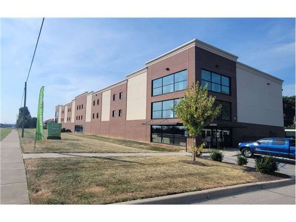 Extra Space Storage - 6563 - Louisville - 4401 Bardstown Rd - 4401 Bardstown Road
