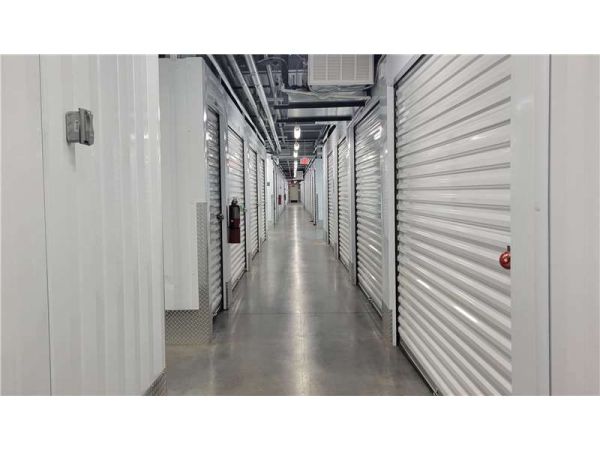 Extra Space Storage - 6563 - Louisville - 4401 Bardstown Rd - 4401 Bardstown Road