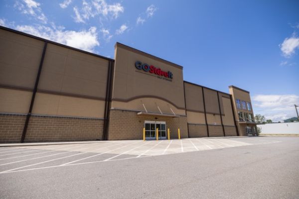 Go Store It - Asheville - 824 Riverside Drive - 824 Riverside Drive