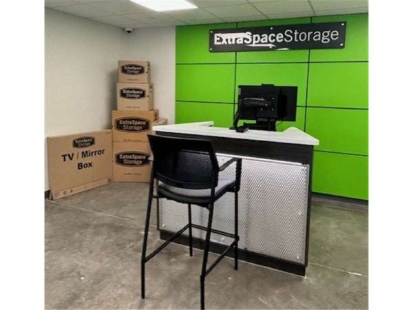 Extra Space Storage - 7935 - Stratford - Lordship Blvd - 350 Lordship Boulevard