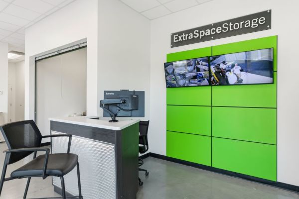 Extra Space Storage - 6451 - Summerfield - US Highway 301 - 16679 U.S. 301