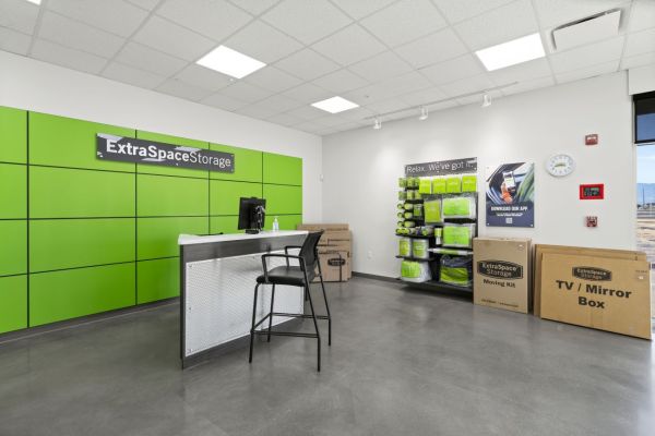 Extra Space Storage - 6532 - Indio - Avenue 42 - 82815 Avenue 42
