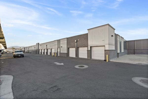 Extra Space Storage - 6532 - Indio - Avenue 42 - 82815 Avenue 42