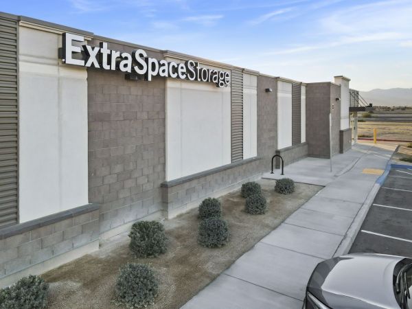 Extra Space Storage - 6532 - Indio - Avenue 42 - 82815 Avenue 42