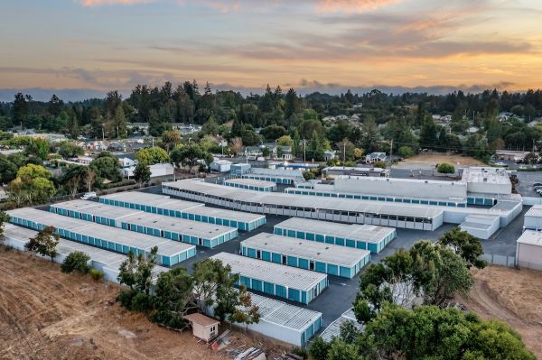 US Storage Centers - Sebastopol - Southpoint - 6905 Southpoint Avenue