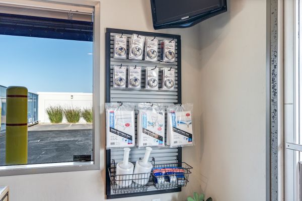 US Storage Centers - Sebastopol - Southpoint - 6905 Southpoint Avenue