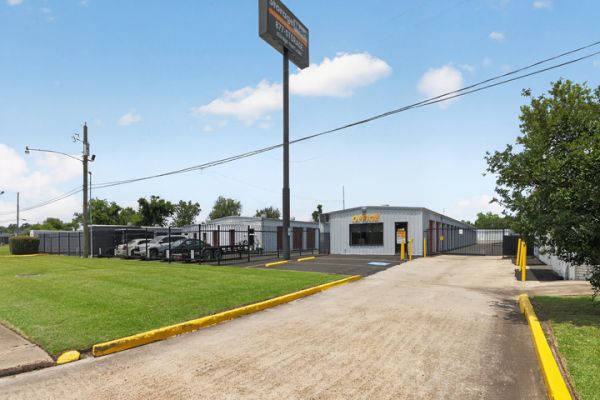 StorageMart - I-10 and Shattuck - 1515 Church Street