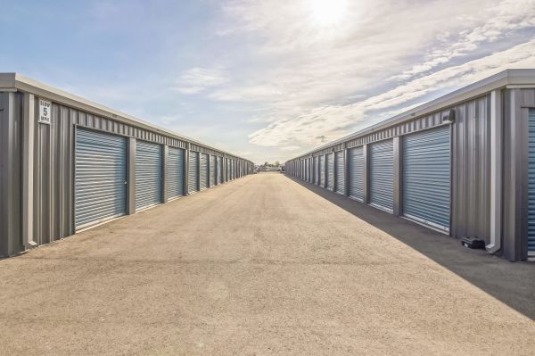 StorageMart - Farmway Rd - 15840 Farmway Road
