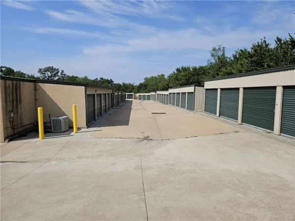 Extra Space Storage - 6517 - Tulsa - 5707 E 71st St - 5707 East 71st Street