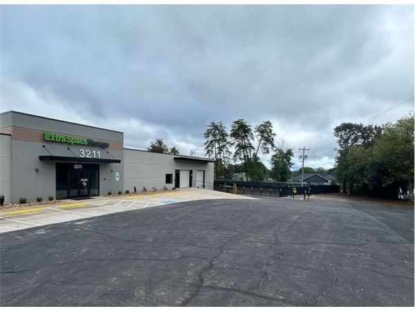 Extra Space Storage - 6514 - Hickory - Falling Creek Rd - 3211 Falling Creek Road