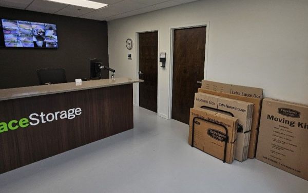 Extra Space Storage - 6514 - Hickory - Falling Creek Rd - 3211 Falling Creek Road