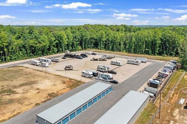 Extra Space Storage - 6570 - Wendell - Charthouse Dr - 709 Charthouse Drive