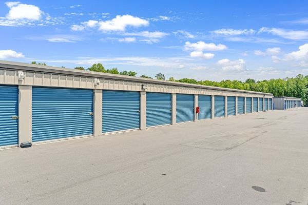 Extra Space Storage - 6570 - Wendell - Charthouse Dr - 709 Charthouse Drive