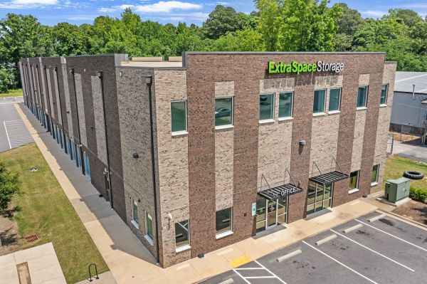 Extra Space Storage - 6570 - Wendell - Charthouse Dr - 709 Charthouse Drive