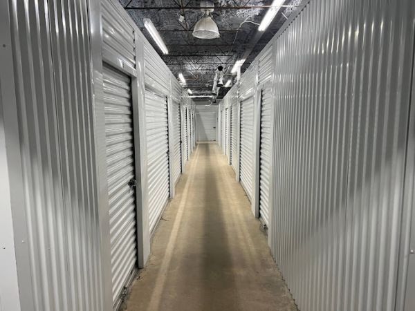 Cedar Creek Self Storage, LLC - 751 South Seven Points Drive