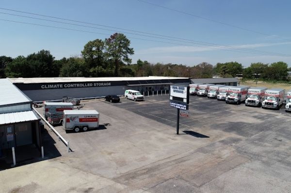 Cedar Creek Self Storage, LLC - 751 South Seven Points Drive