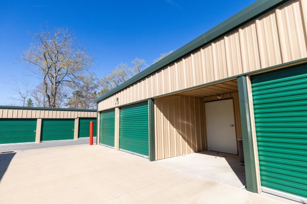 White Oak Storage - 9500 White Oak Crossing