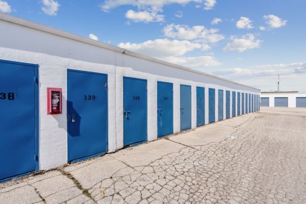Forward Storage Waterloo (Phone Reservations Only) - 2448 K Line Dr