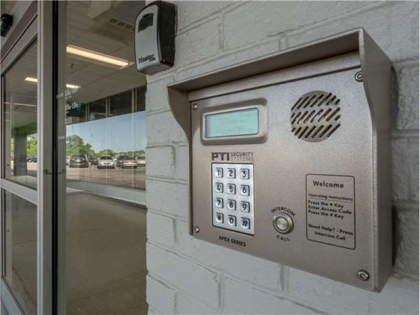 Extra Space Storage - 7024 - Fort Wayne - Anthony Blvd - 7530 South Anthony Boulevard