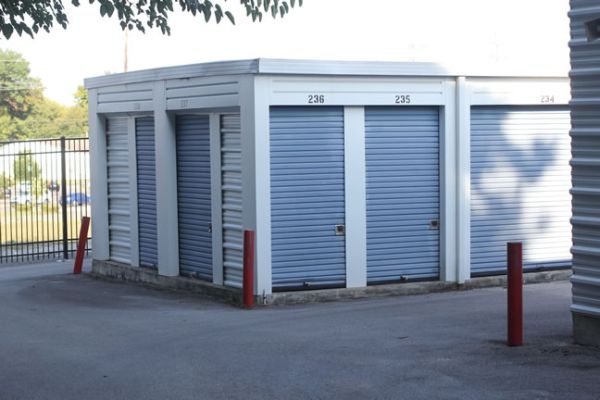 Storage Sense - Bowling Green - Lain - 807 Lain Avenue