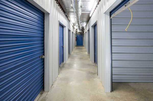 Devon Self Storage - 9297 - Winchester - 4629 Rockwell Road