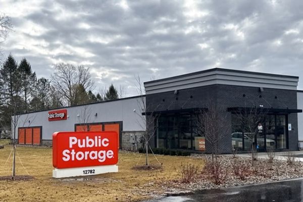 Public Storage - South Lyon - 12782 W 10 Mile Rd - 12782 W 10 Mile Rd