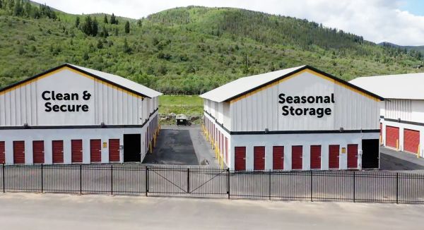 StorageMart - US-6 & I-70 - 41458 U.S. 6