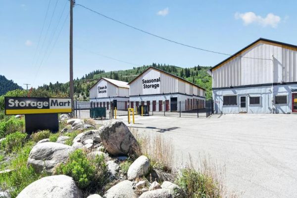 StorageMart - US-6 & I-70 - 41458 U.S. 6